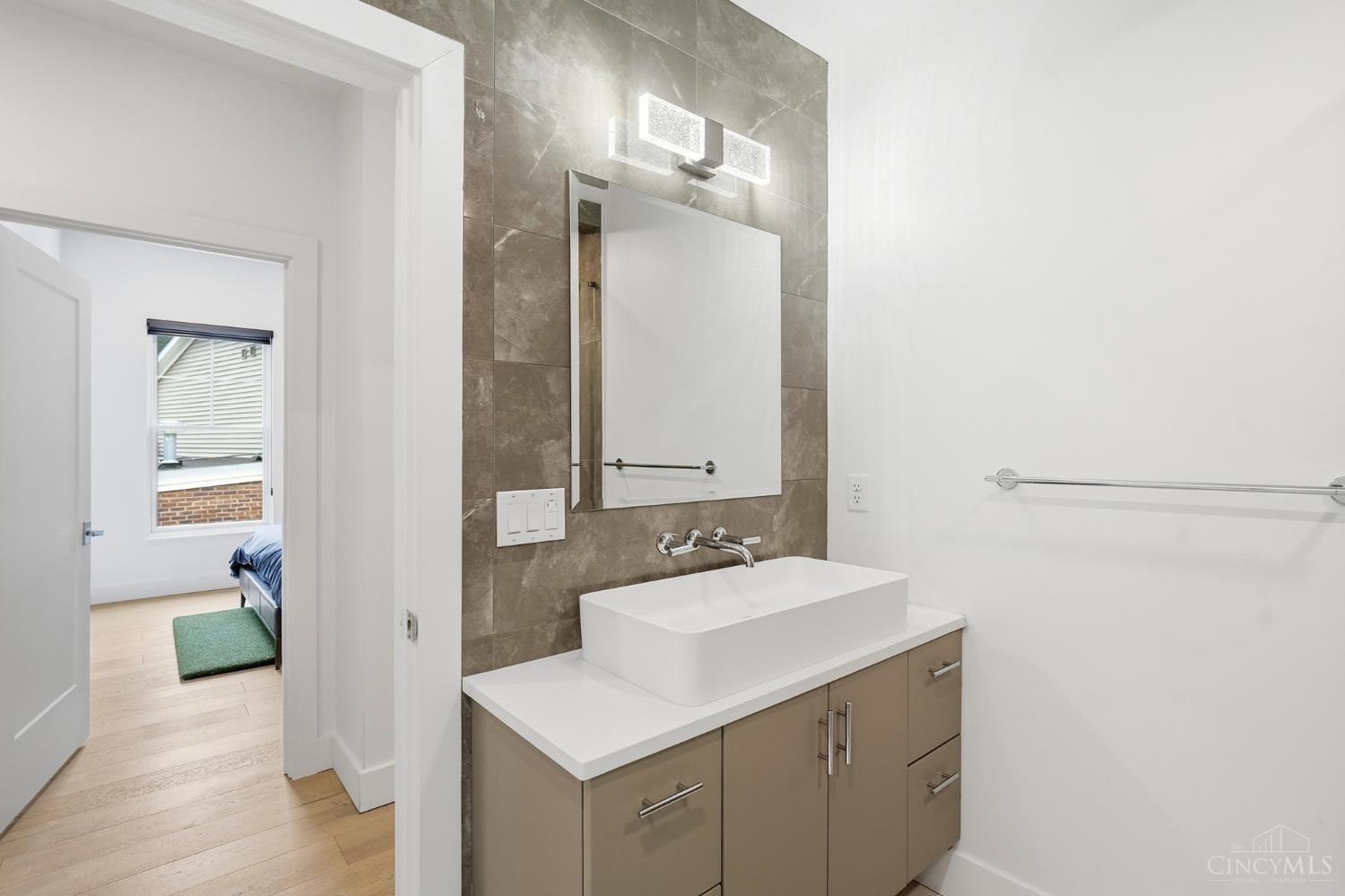2124 Gold Street Property Photo 54