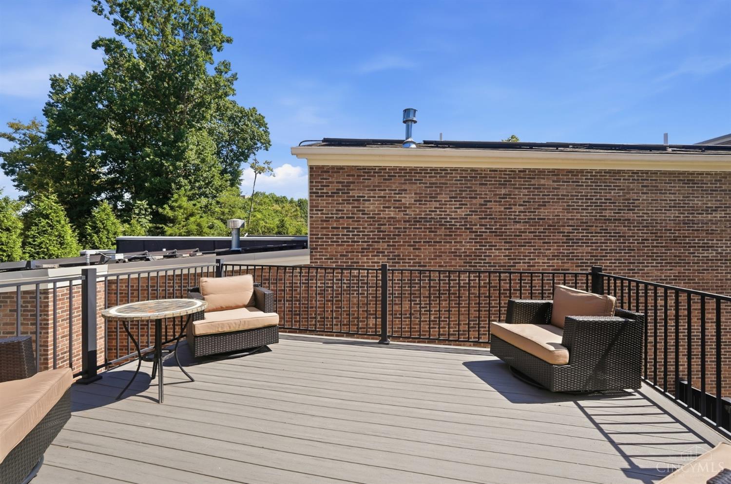 2124 Gold Street Property Photo 69
