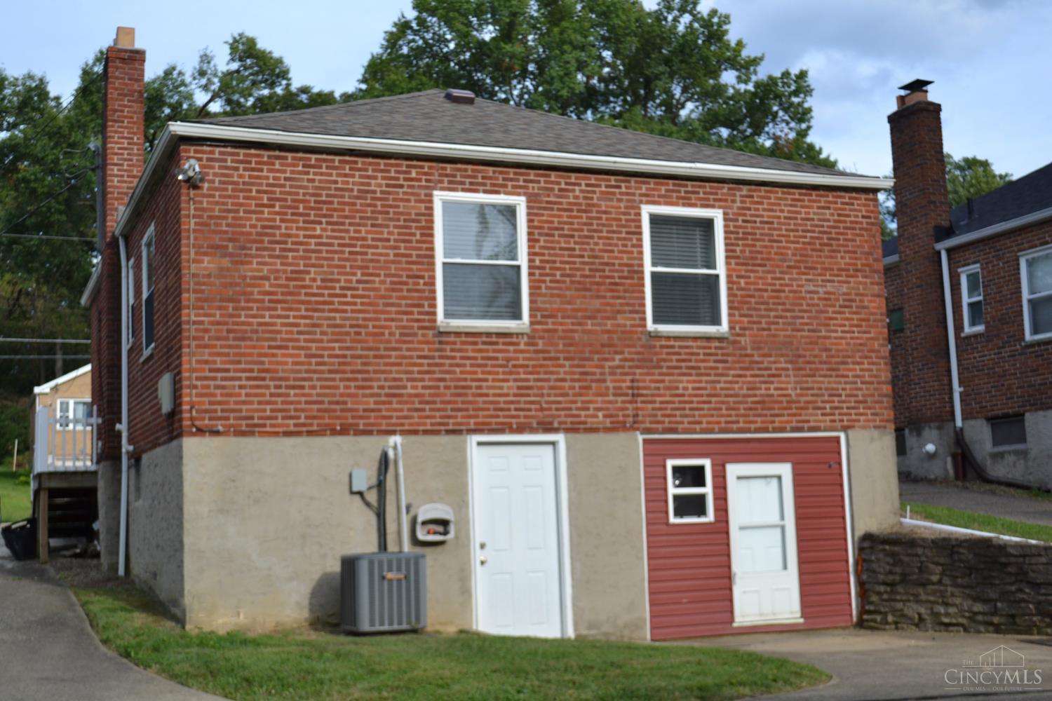 3935 Carrie Avenue Property Photo 2