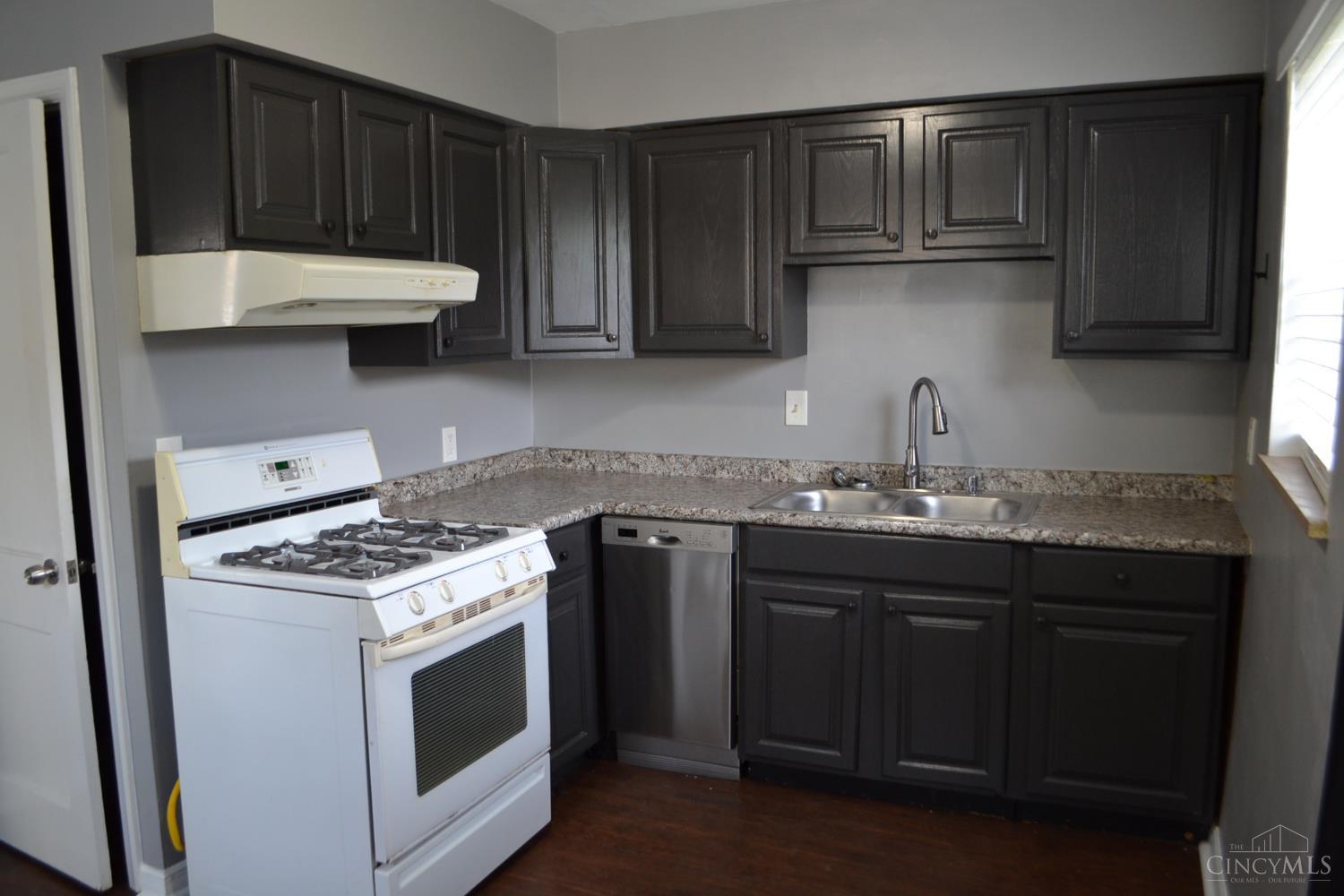 3935 Carrie Avenue Property Photo 11