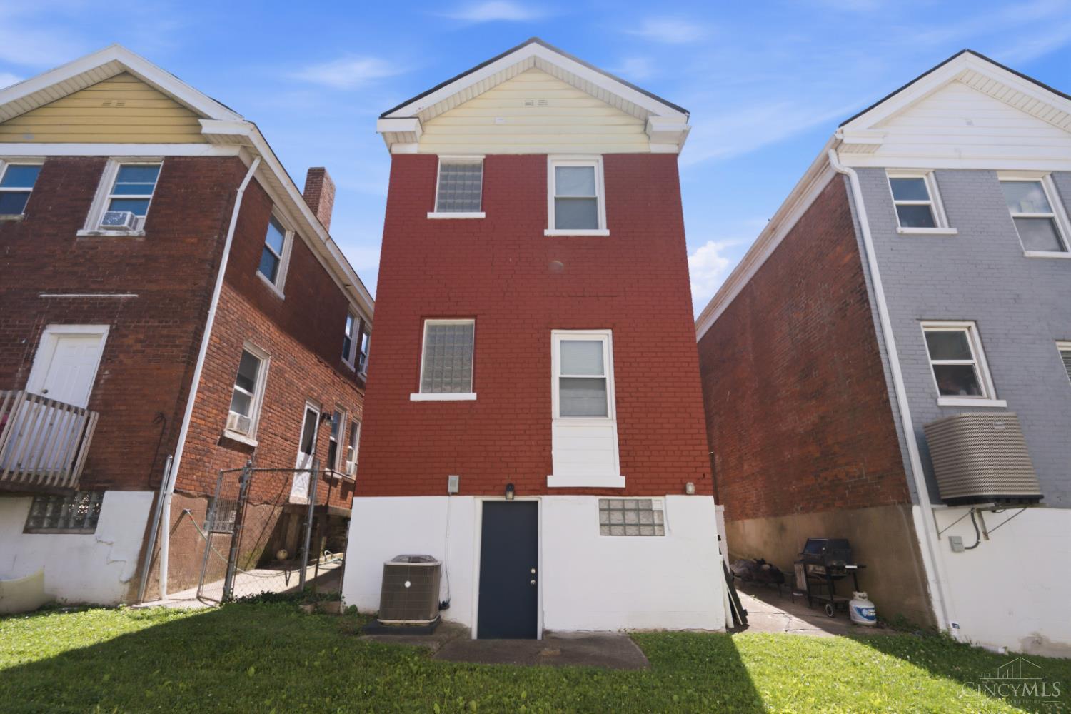 2919 Bellevue Avenue Property Photo 7