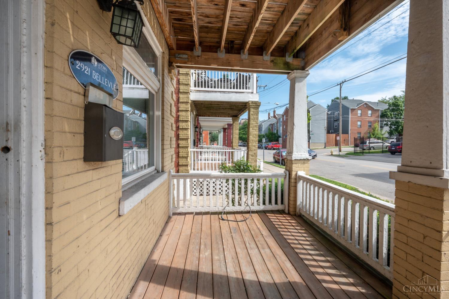 2921 Bellevue Avenue Property Photo 2