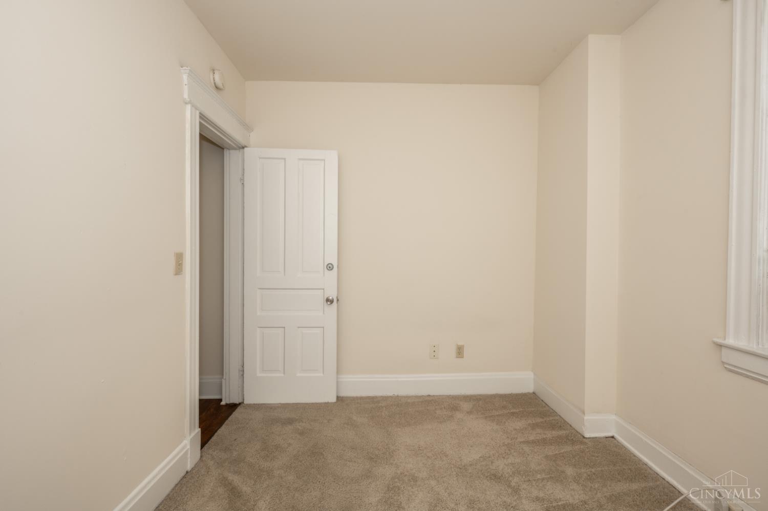 2921 Bellevue Avenue Property Photo 7