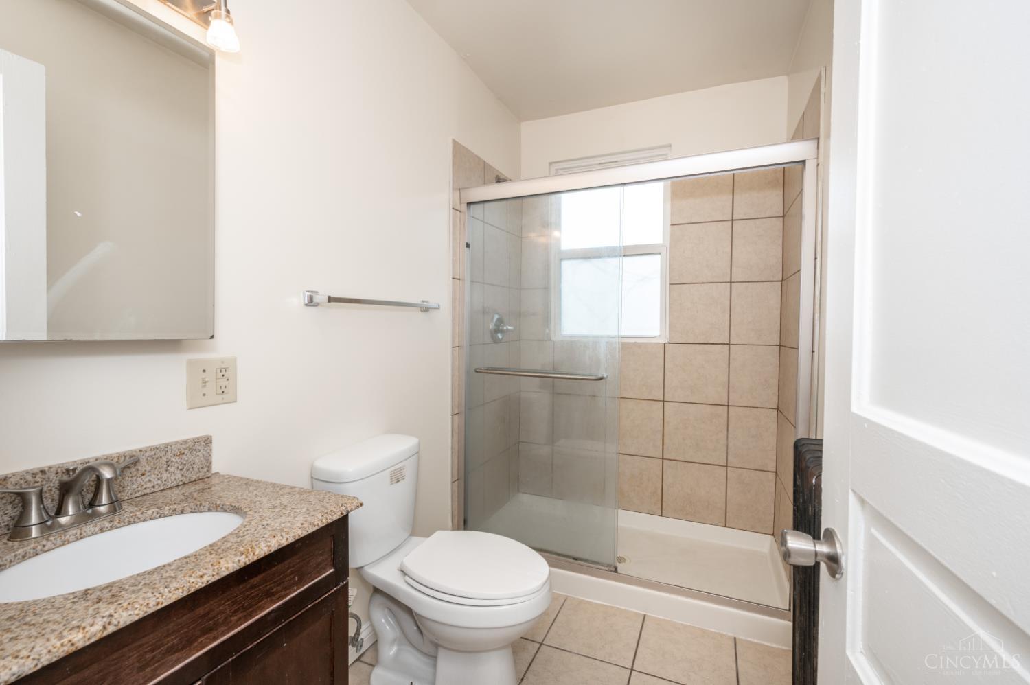 2921 Bellevue Avenue Property Photo 11