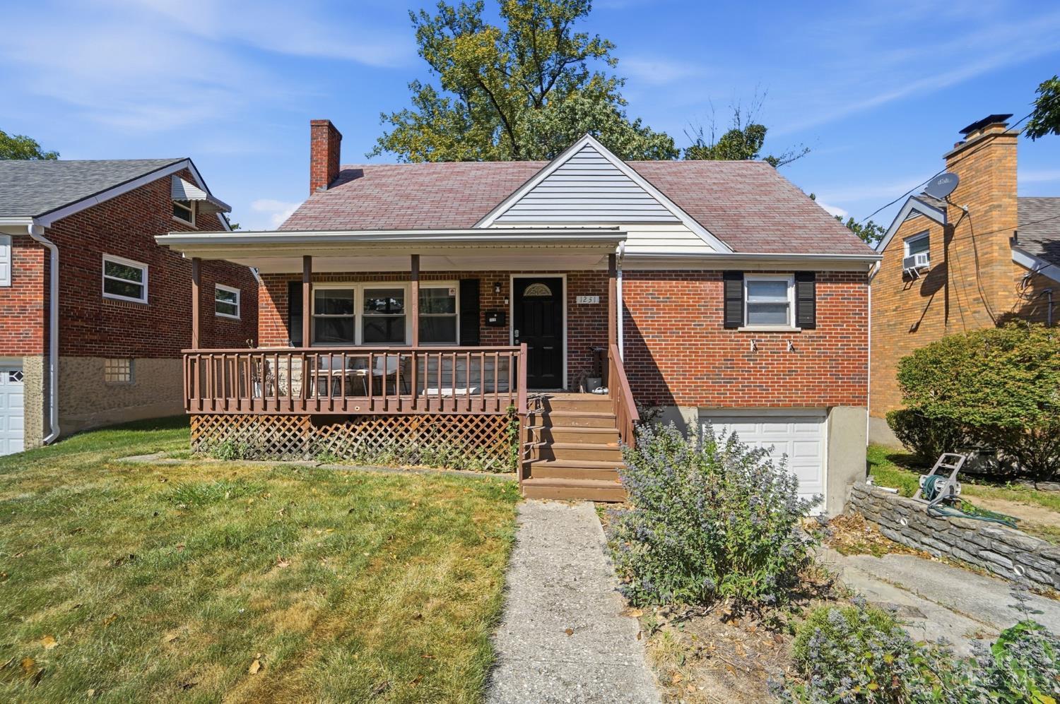 1231 Thurnridge Drive Property Photo 1