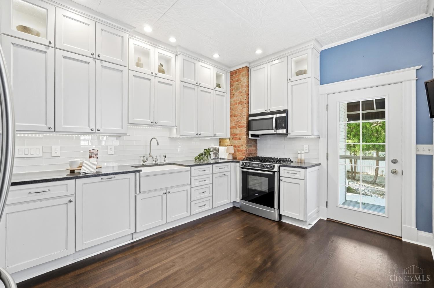 3767 Hyde Park Avenue Property Photo 13
