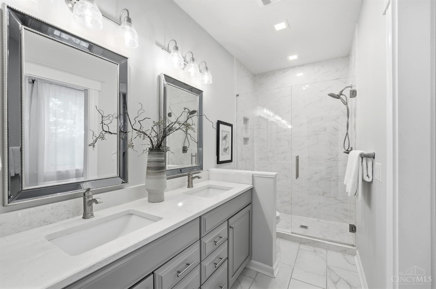3767 Hyde Park Avenue Property Photo 17