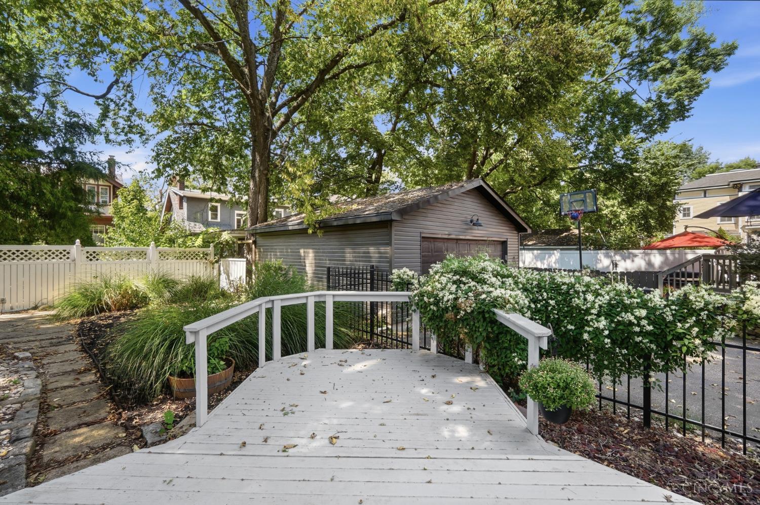 3767 Hyde Park Avenue Property Photo 35