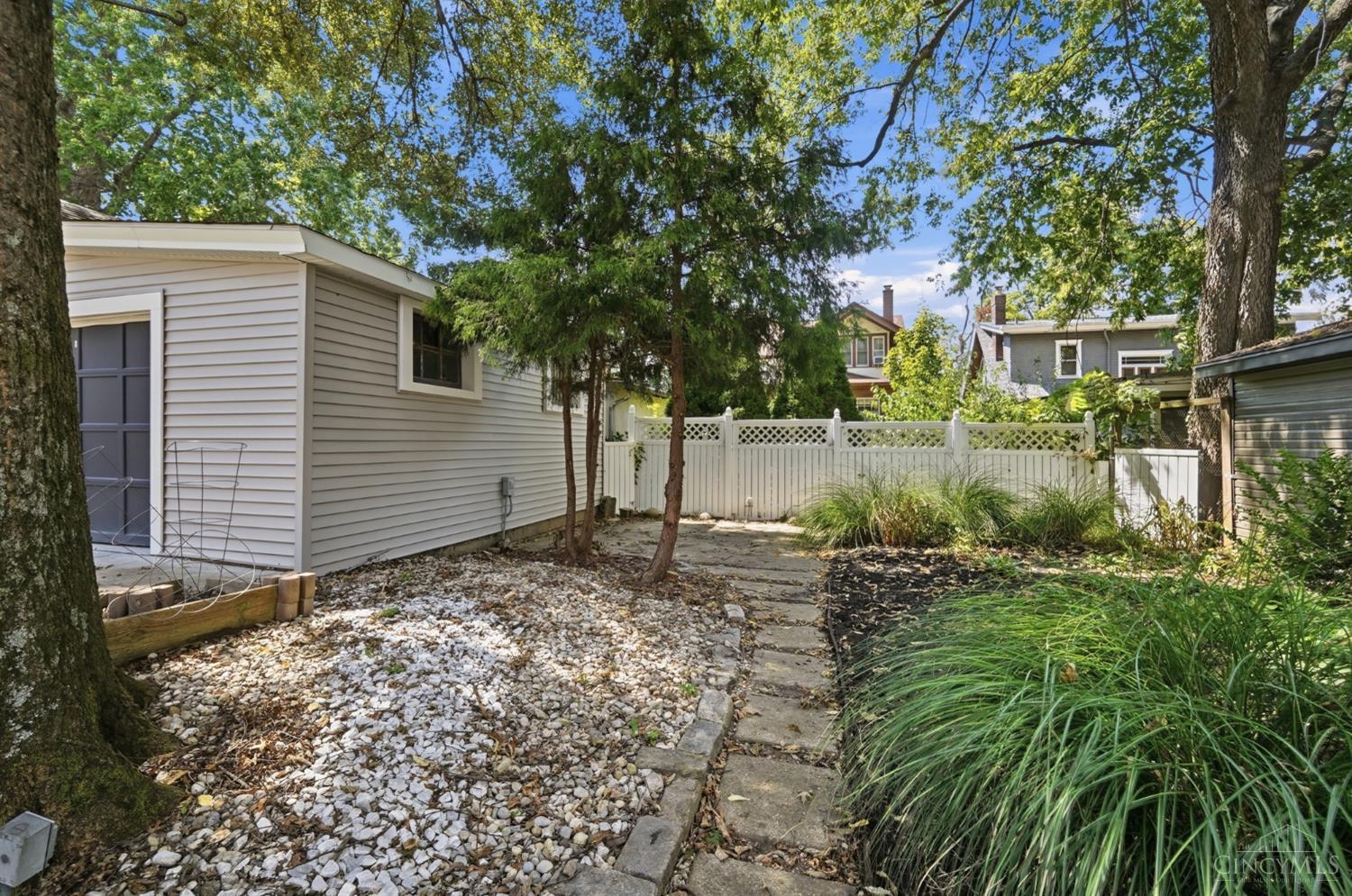 3767 Hyde Park Avenue Property Photo 39
