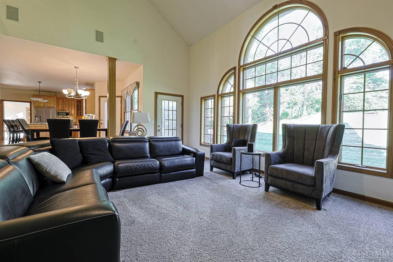 8485 Deer Path Property Photo 6