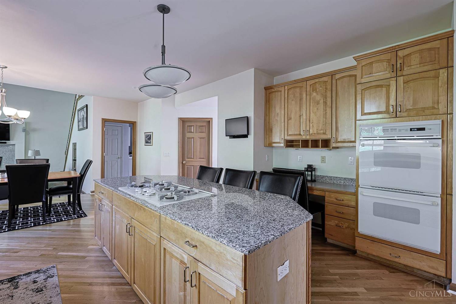 8485 Deer Path Property Photo 12