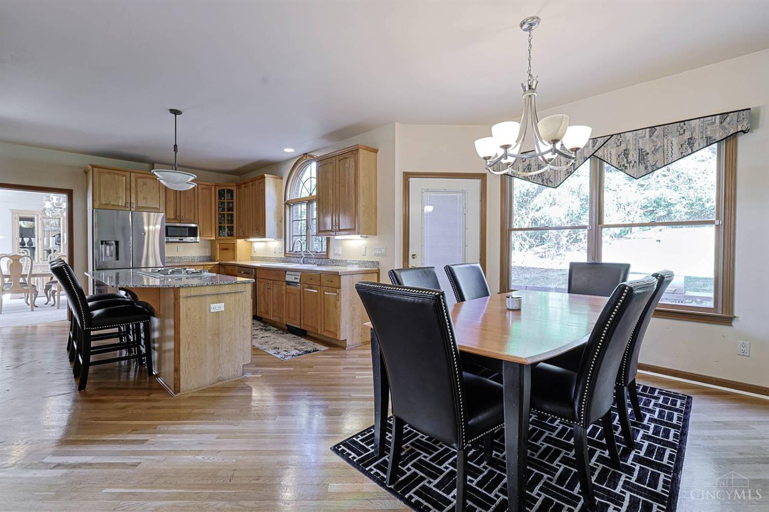 8485 Deer Path Property Photo 13