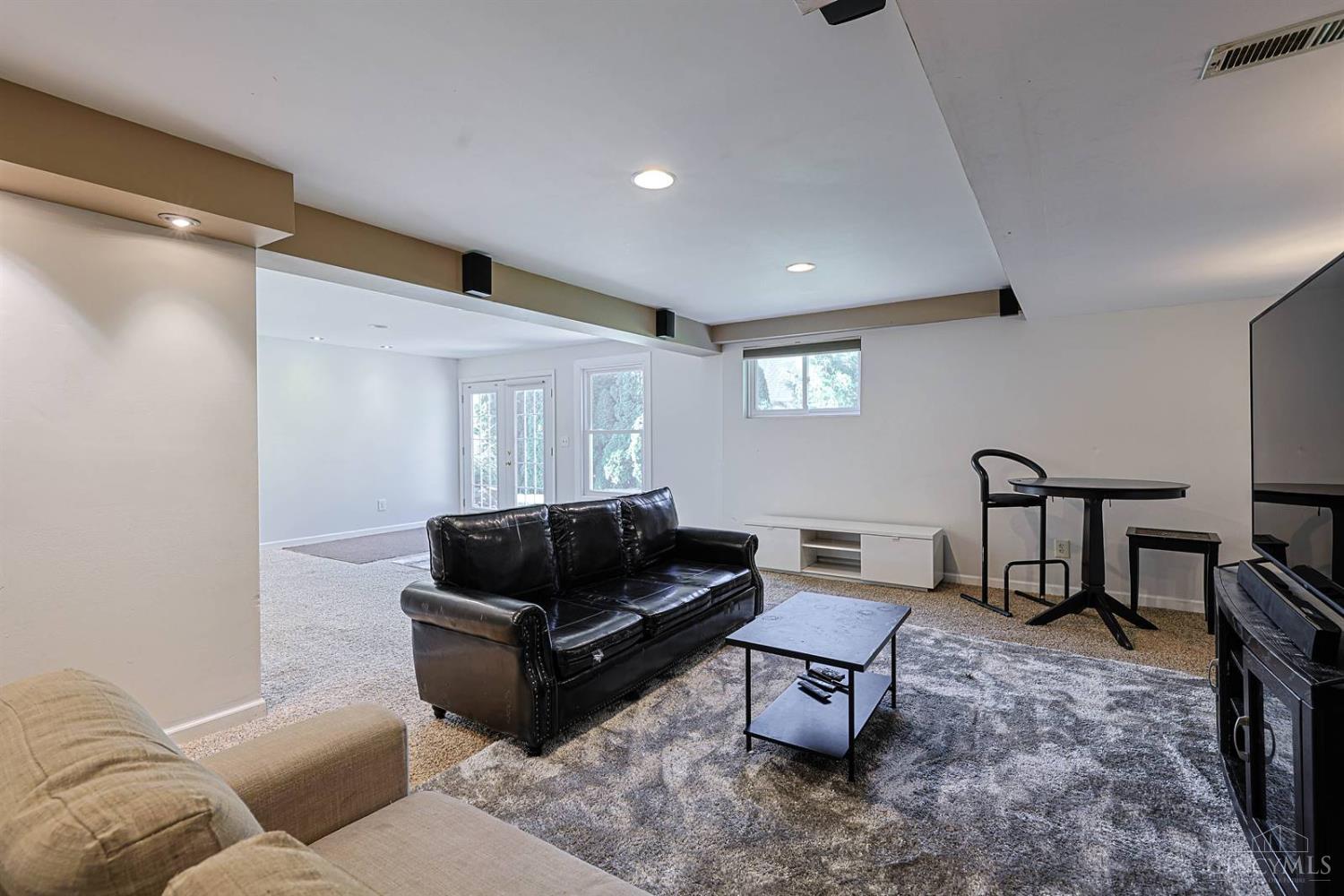 8485 Deer Path Property Photo 26