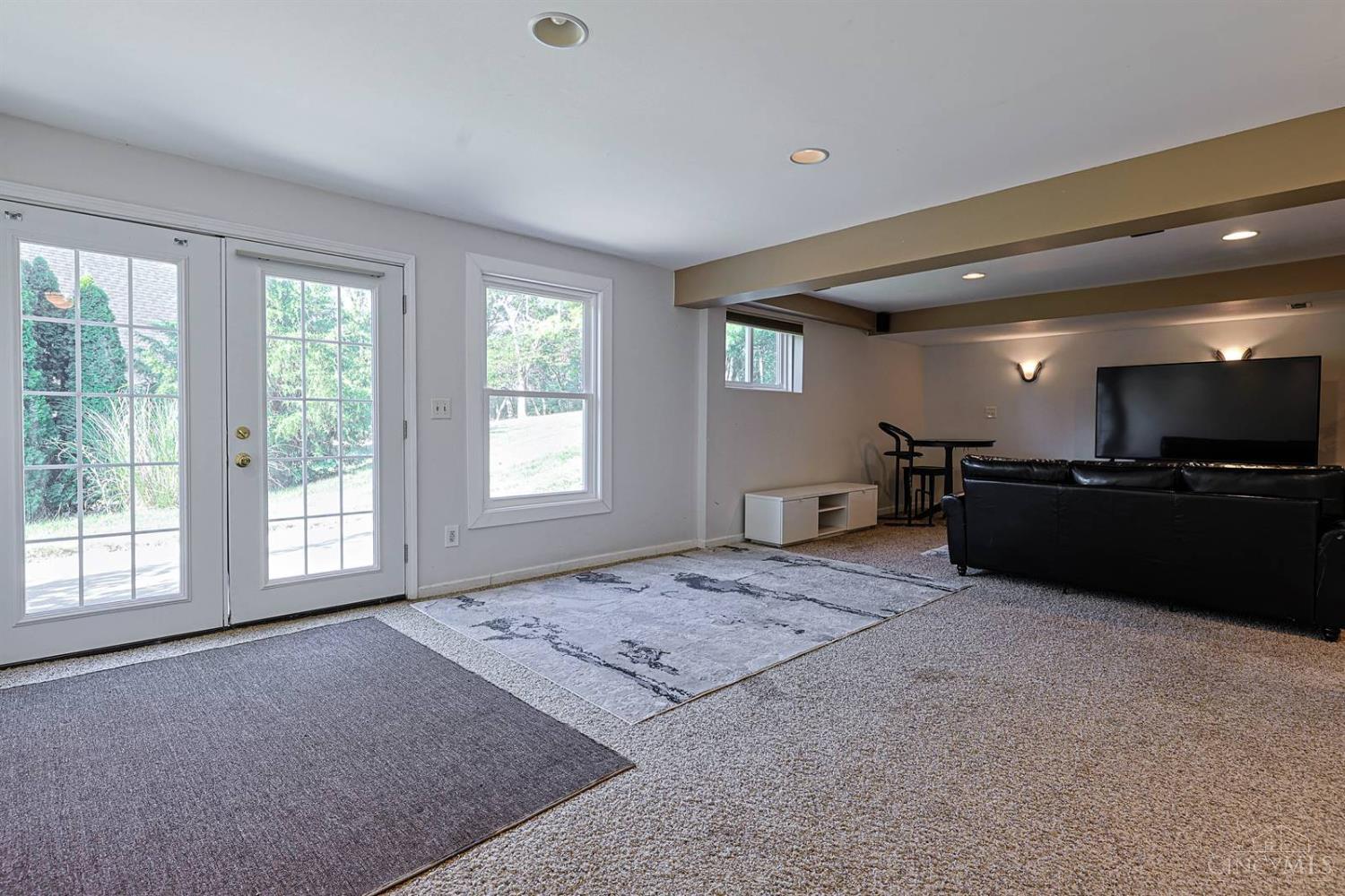 8485 Deer Path Property Photo 29