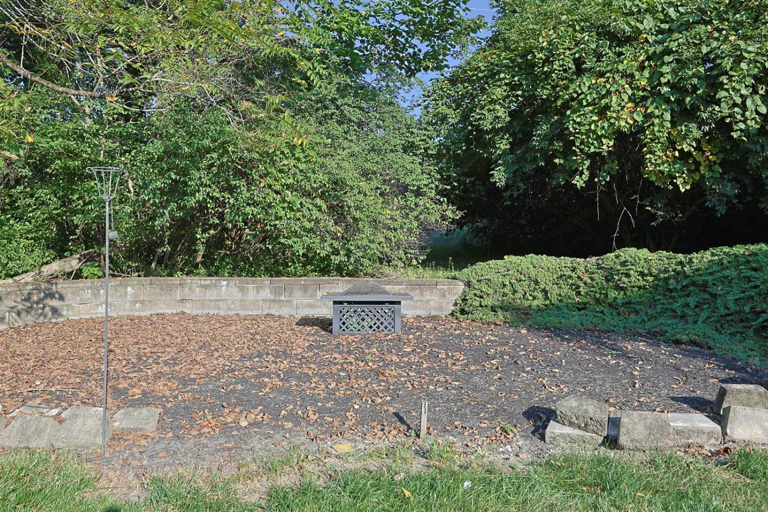 8485 Deer Path Property Photo 40
