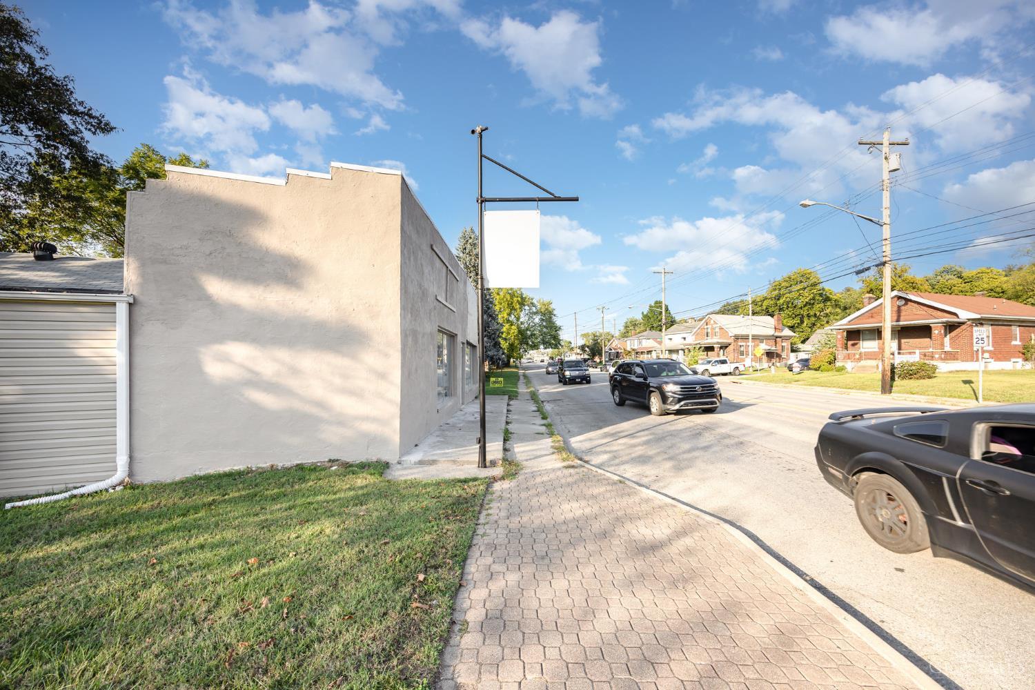 8611 Reading Road Property Photo 2