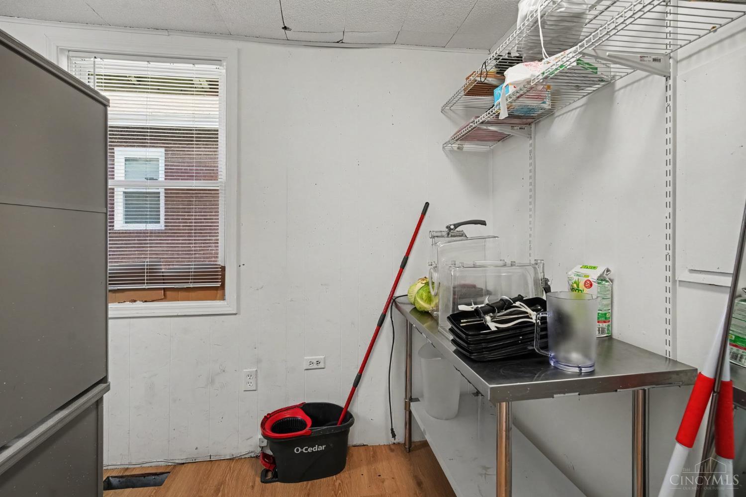 8611 Reading Road Property Photo 14