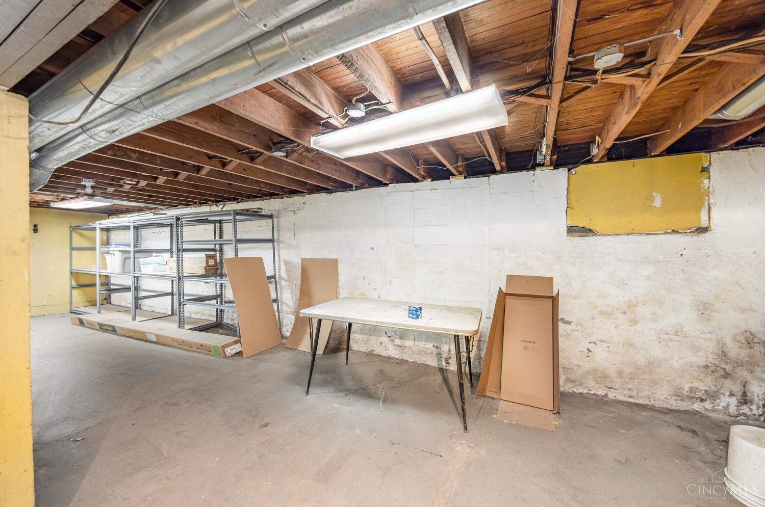 8611 Reading Road Property Photo 21
