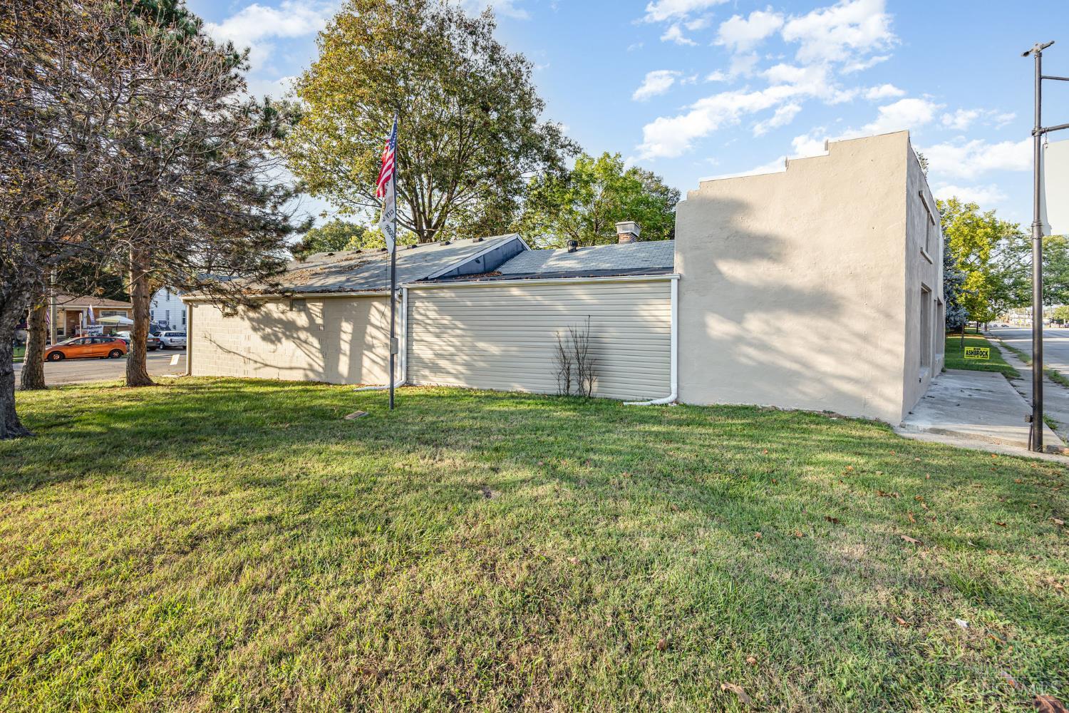 8611 Reading Road Property Photo 31