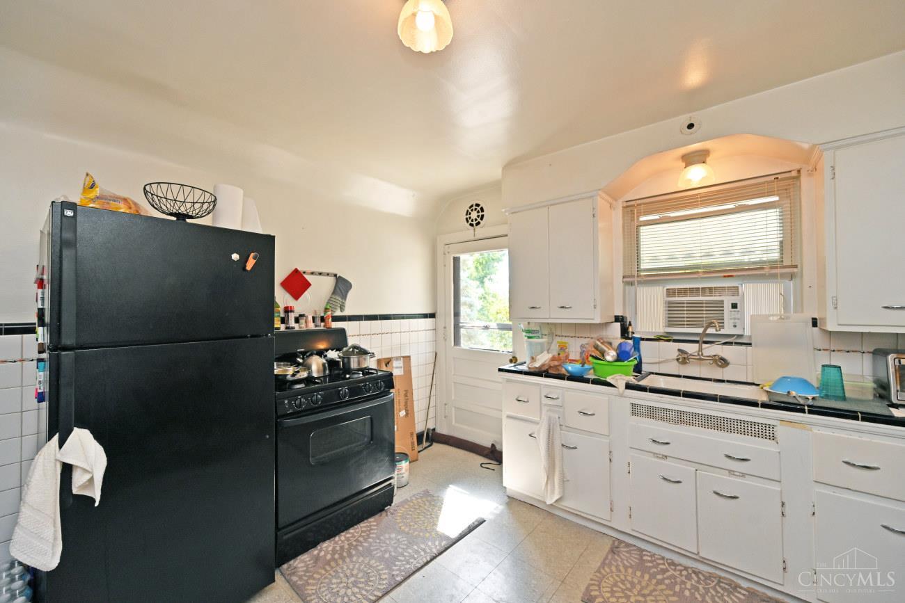 5645 Colerain Avenue Property Photo 7