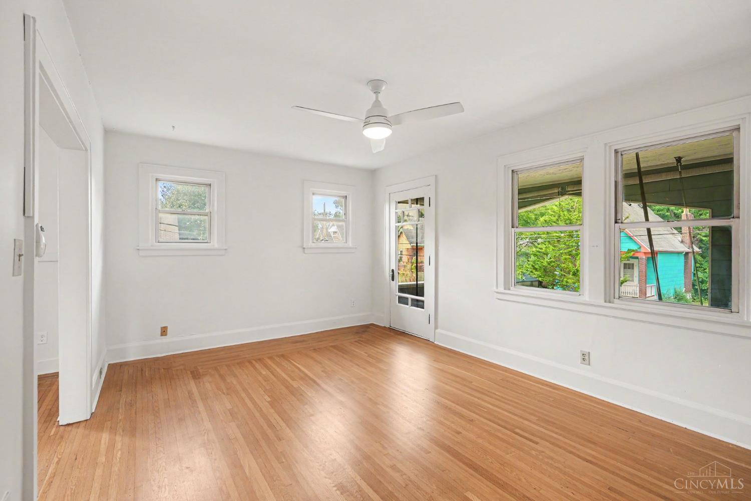 527 Flatt Terrace Property Photo 12