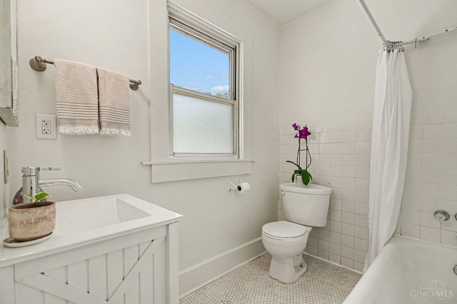 527 Flatt Terrace Property Photo 16