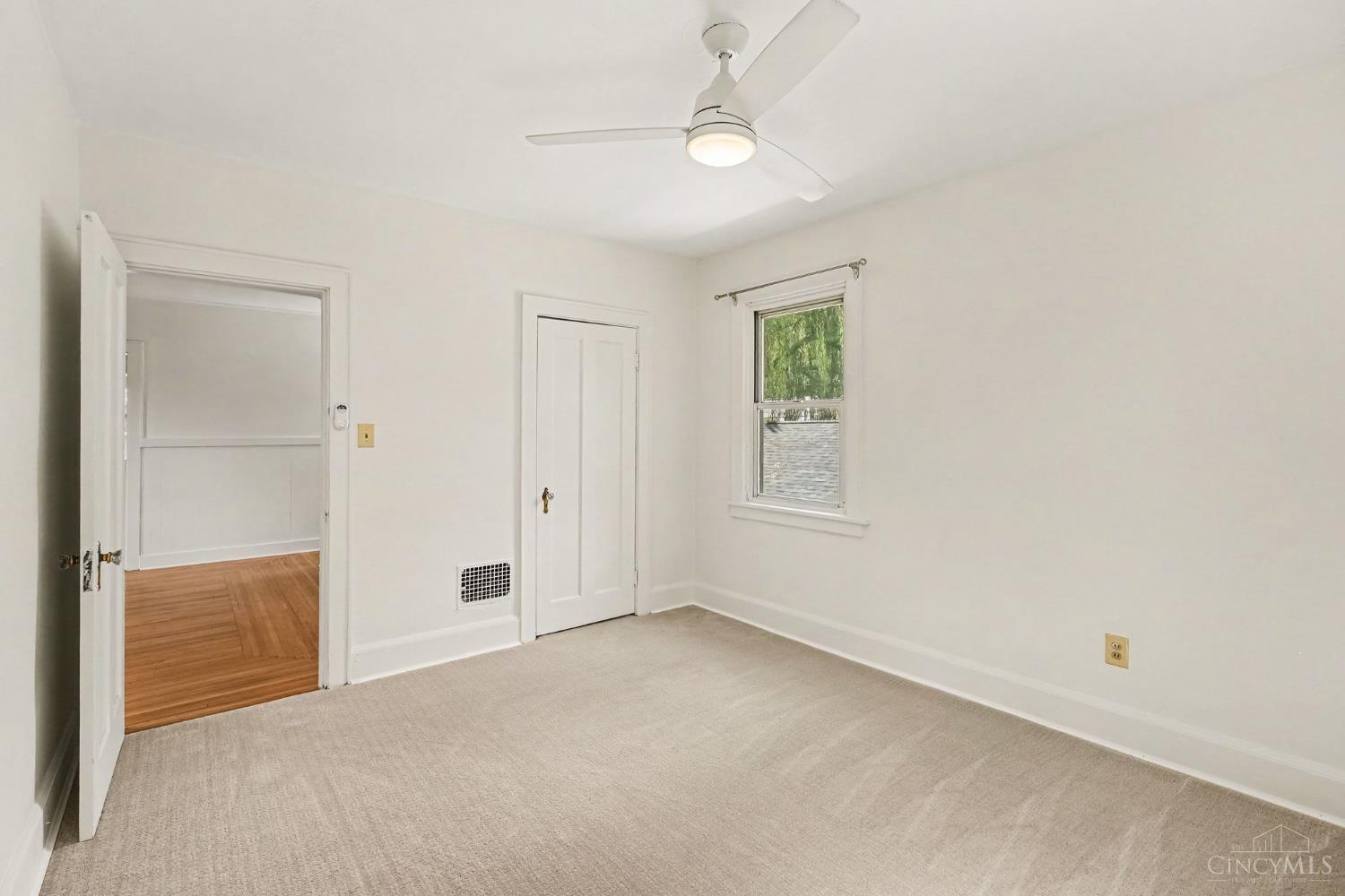 527 Flatt Terrace Property Photo 18