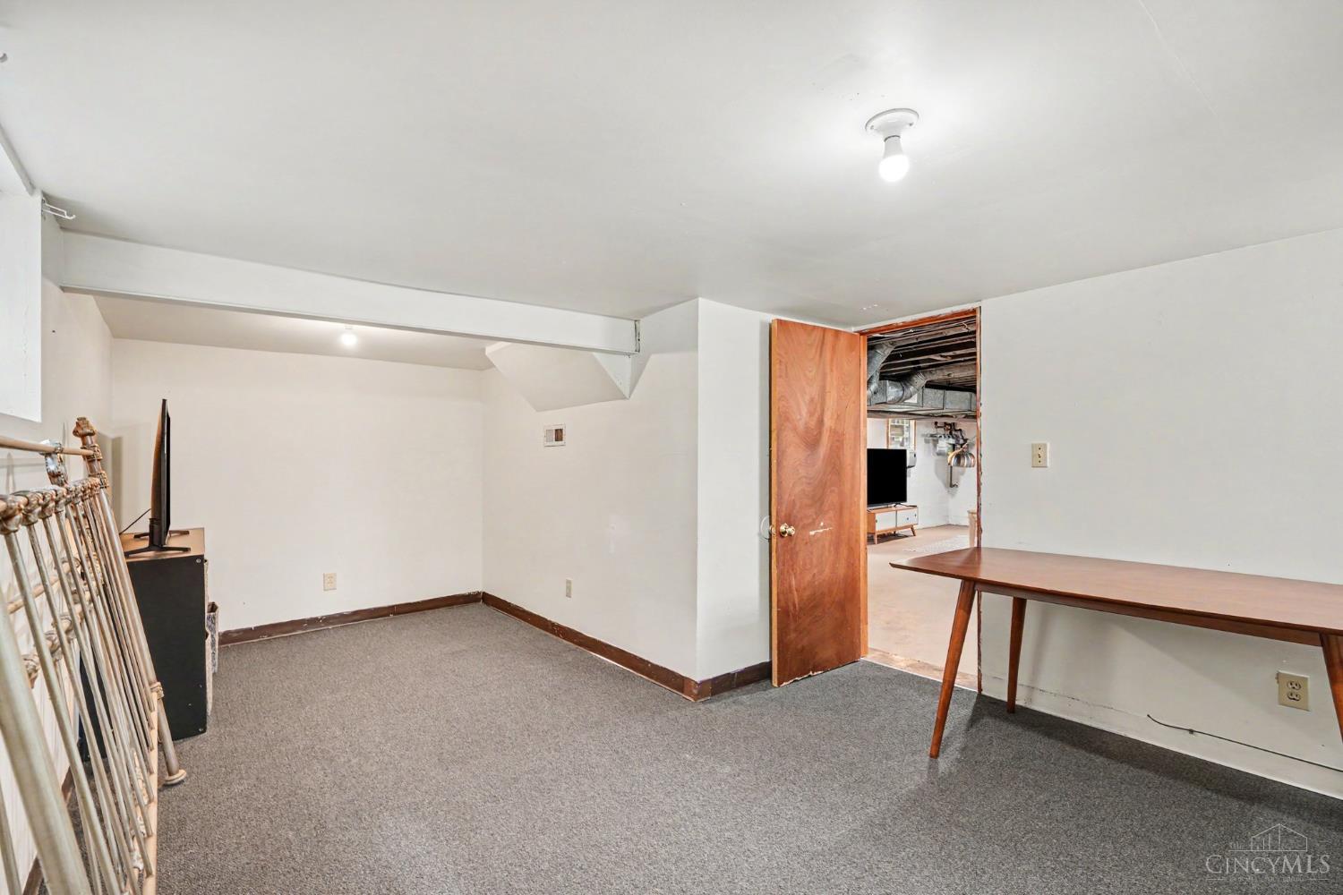 527 Flatt Terrace Property Photo 19
