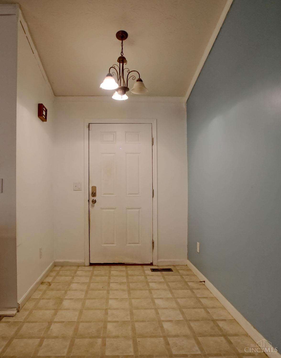 2053 River Birch Drive Property Photo 2