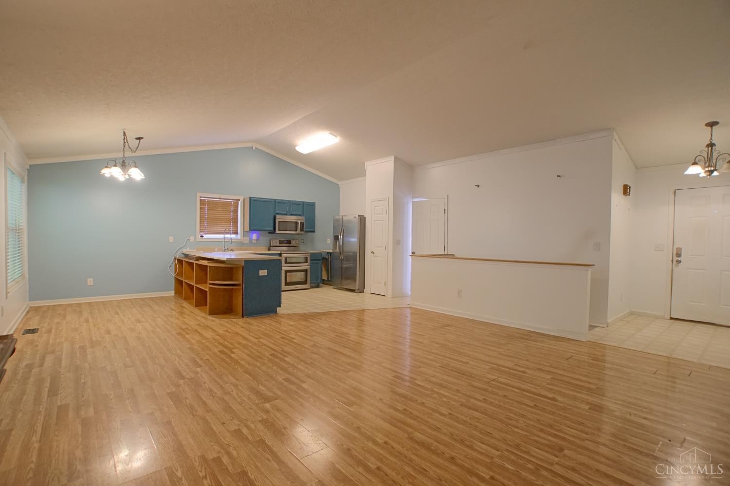 2053 River Birch Drive Property Photo 4
