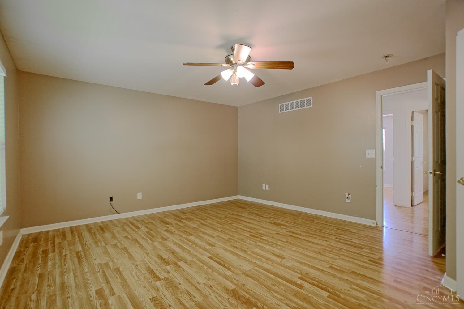 2053 River Birch Drive Property Photo 13