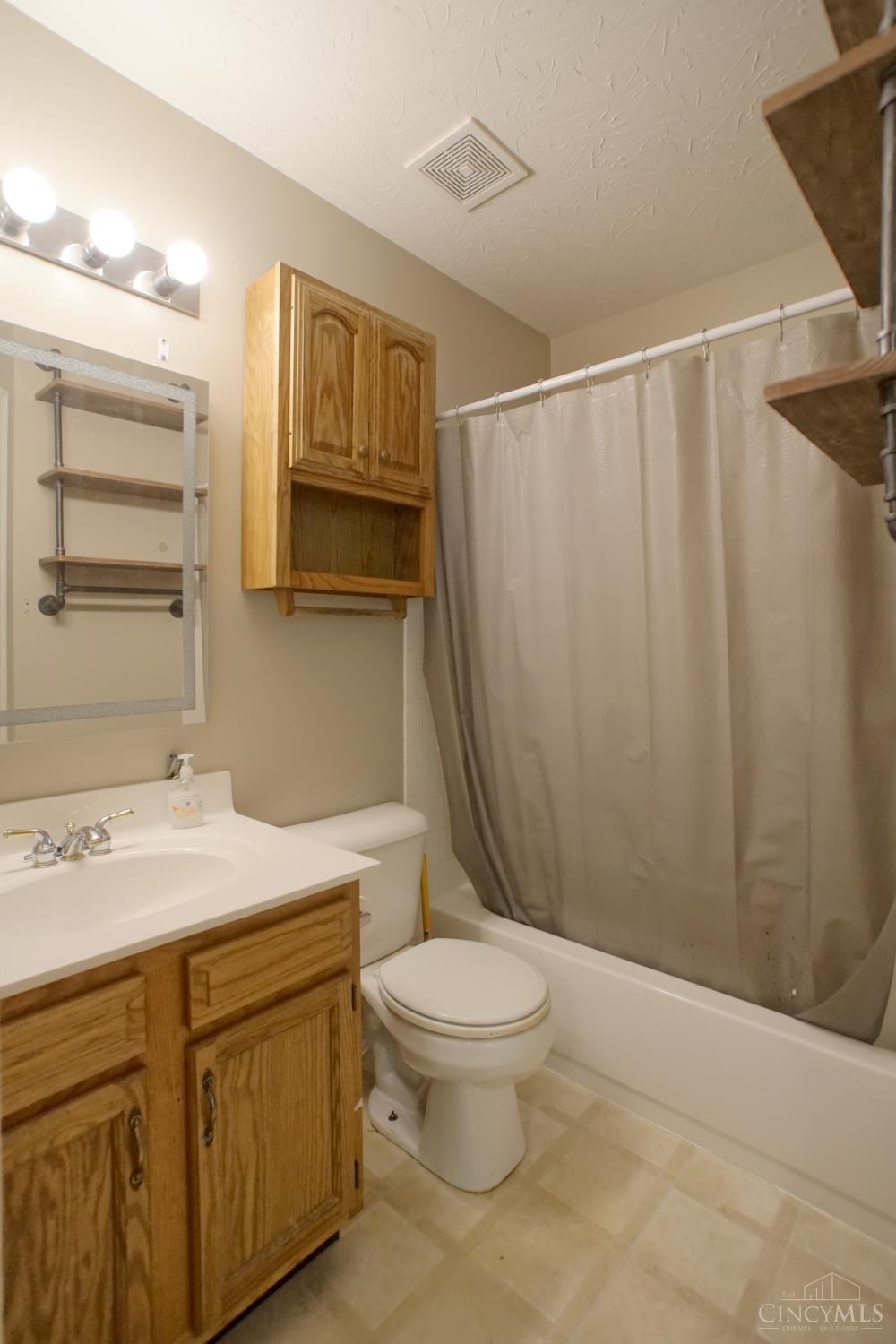 2053 River Birch Drive Property Photo 14