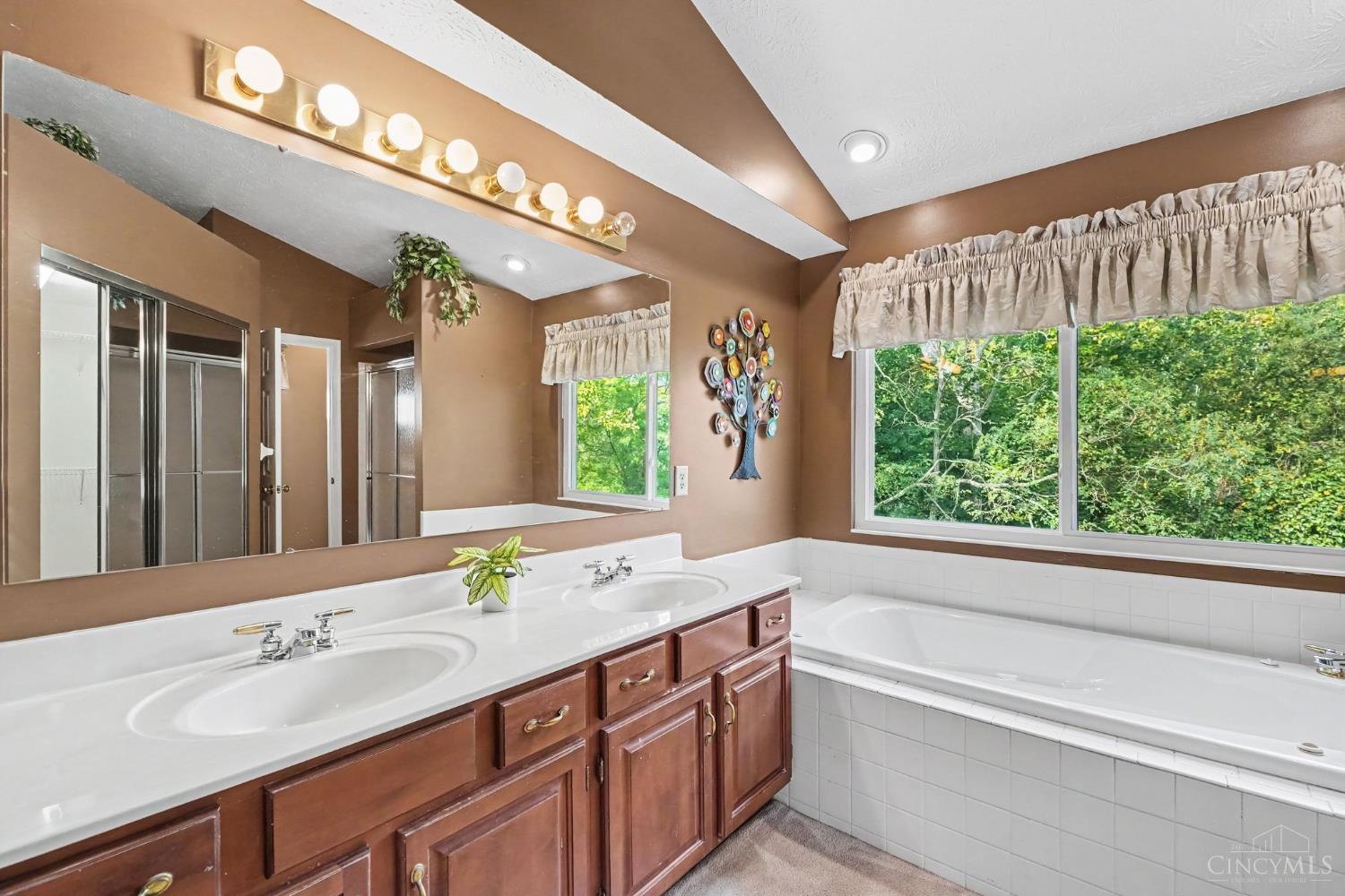 6421 Copperleaf Lane Property Photo 14
