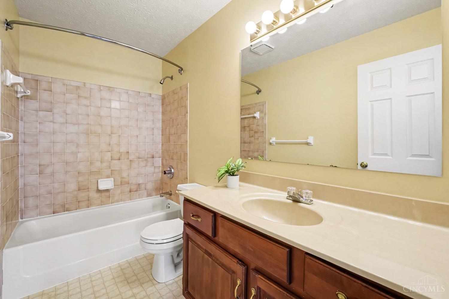 6421 Copperleaf Lane Property Photo 18