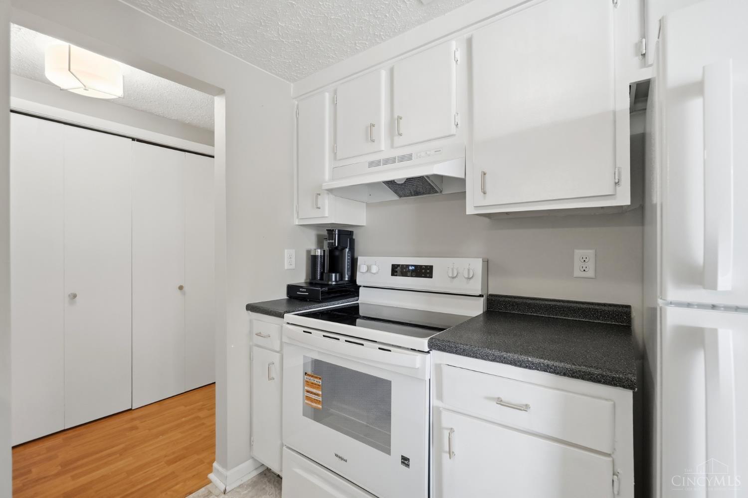 1120 Eagle Feather Circle Property Photo 22