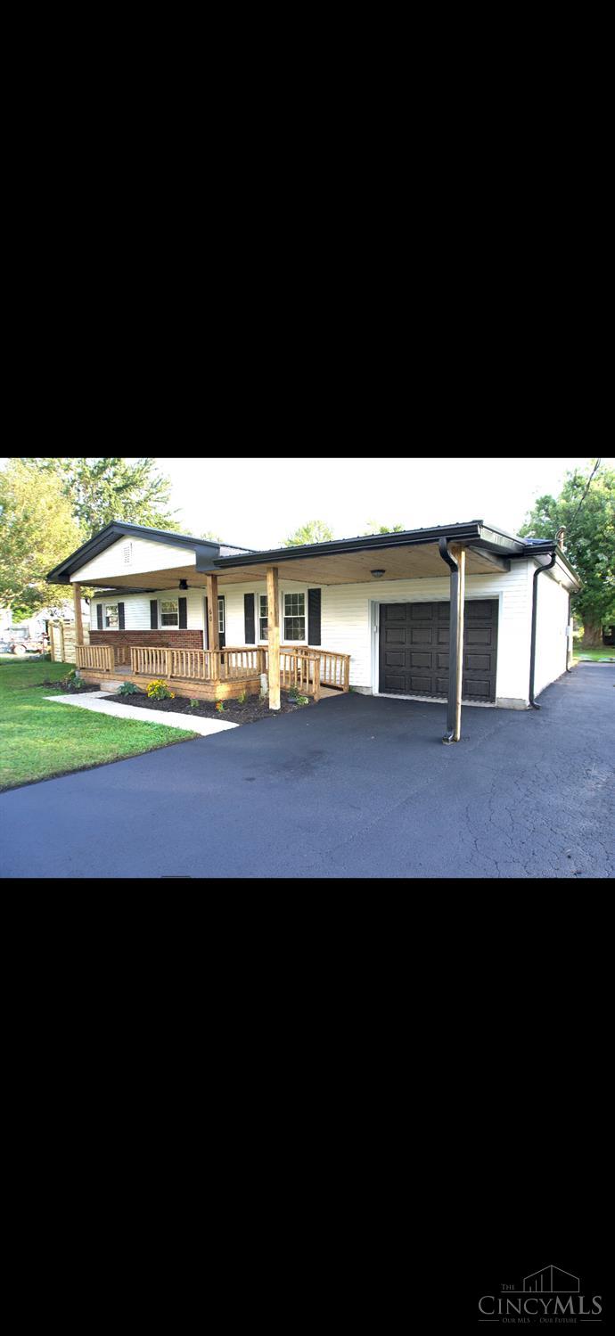 60 Maple Street Property Photo 1