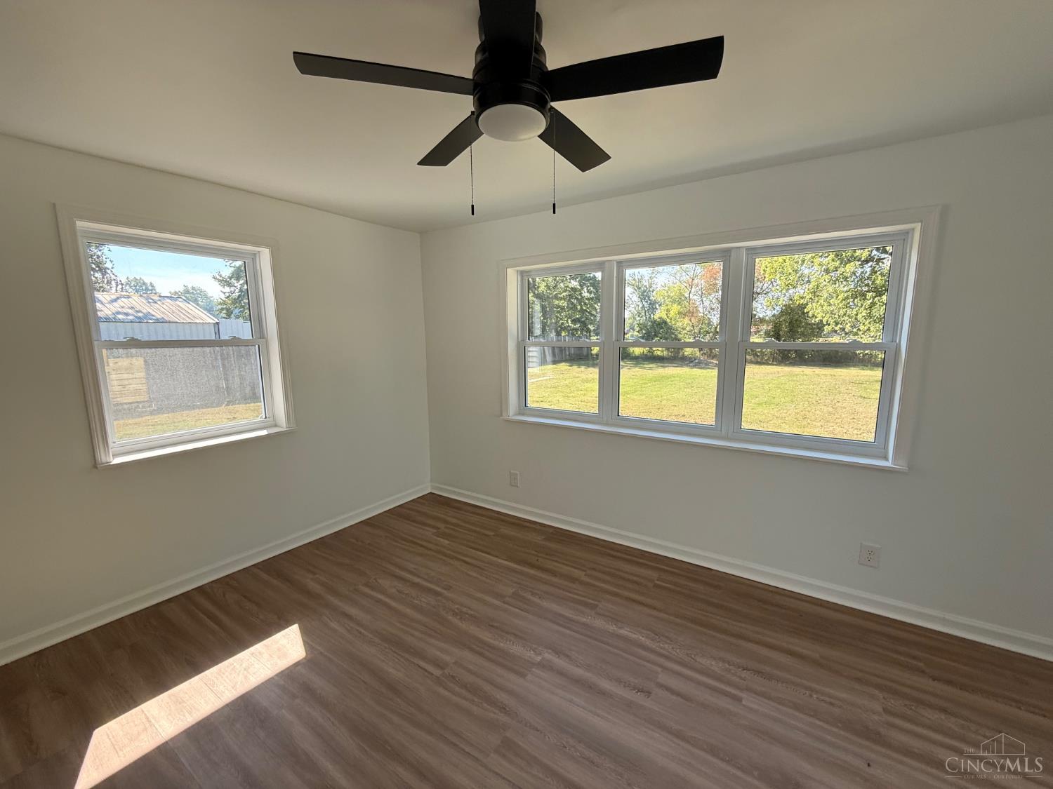 60 Maple Street Property Photo 9