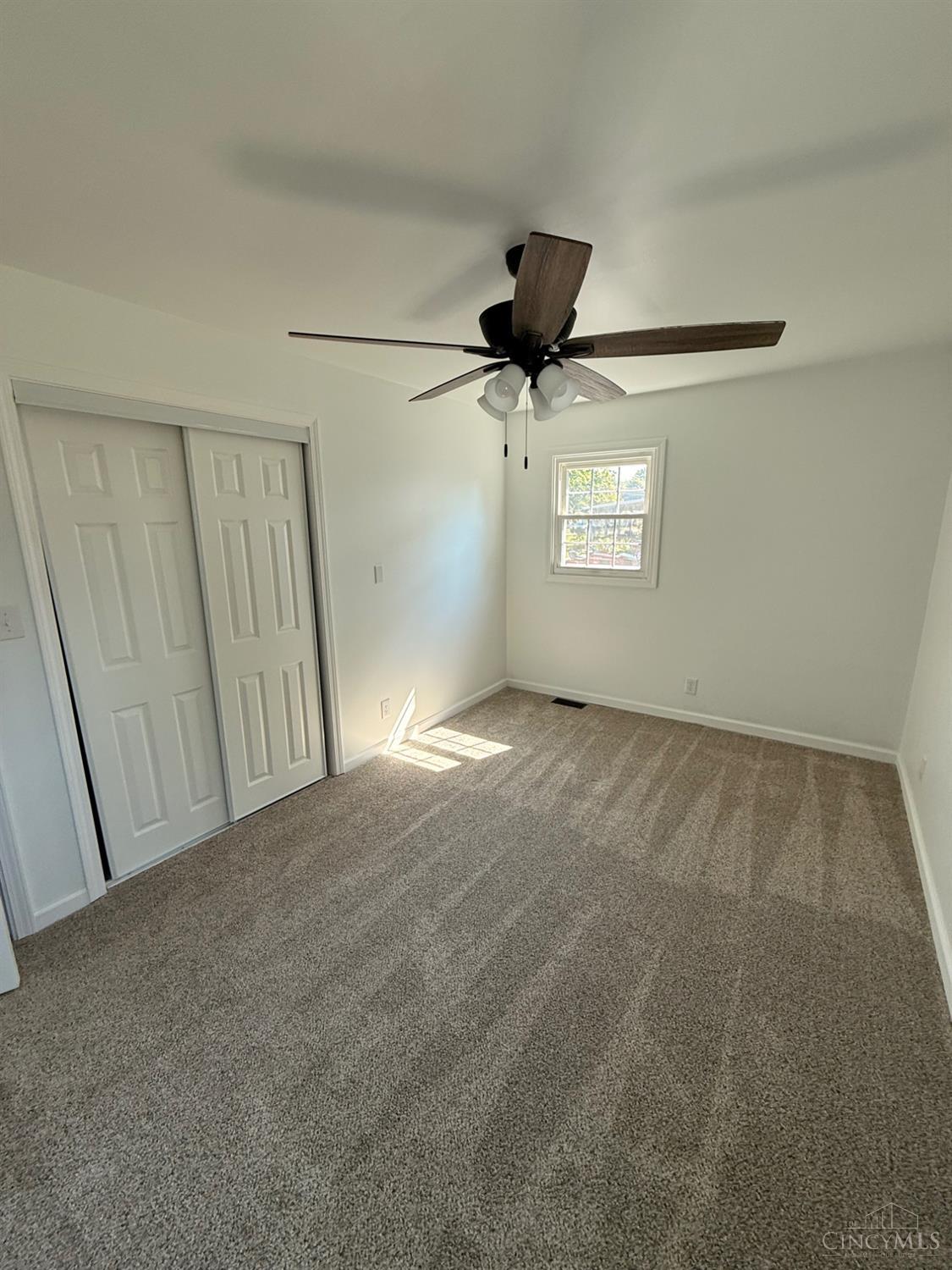 60 Maple Street Property Photo 23