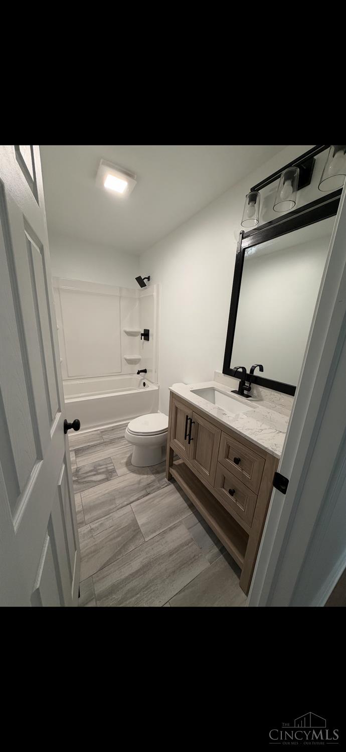60 Maple Street Property Photo 25