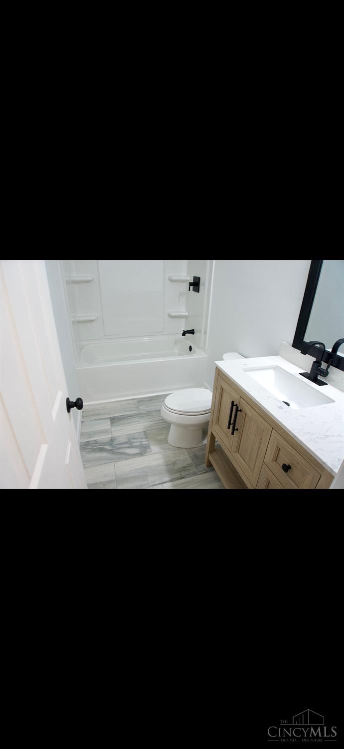 60 Maple Street Property Photo 27