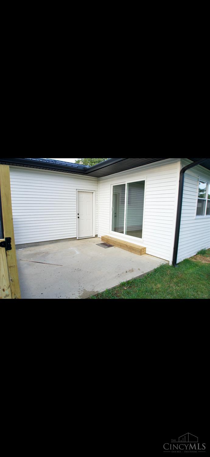 60 Maple Street Property Photo 34