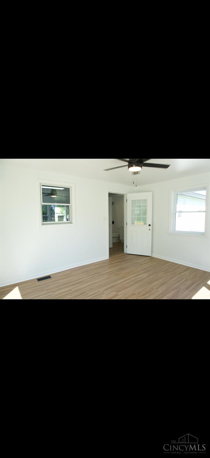 60 Maple Street Property Photo 37