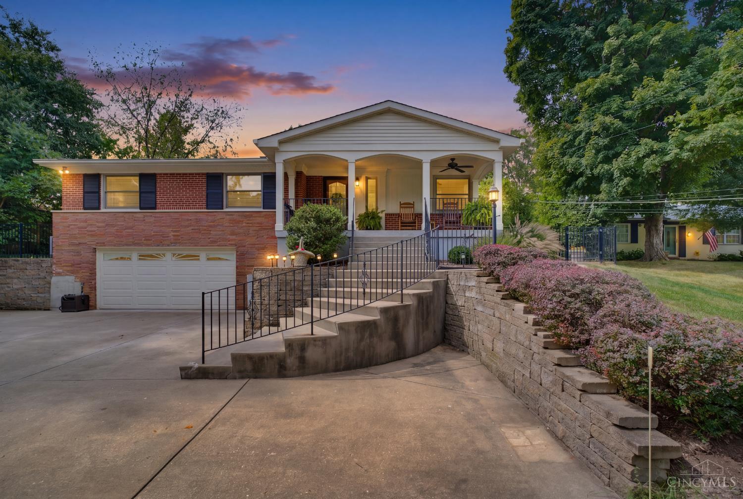 699 Eversole Road Property Photo 4