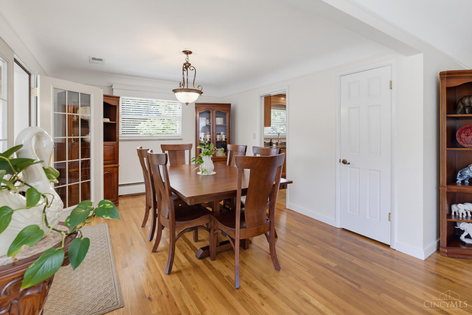699 Eversole Road Property Photo 12