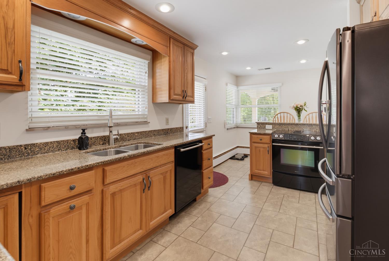 699 Eversole Road Property Photo 16