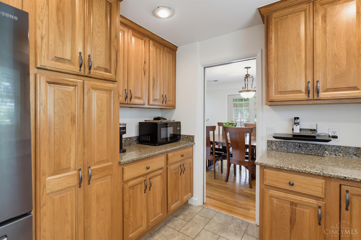 699 Eversole Road Property Photo 17