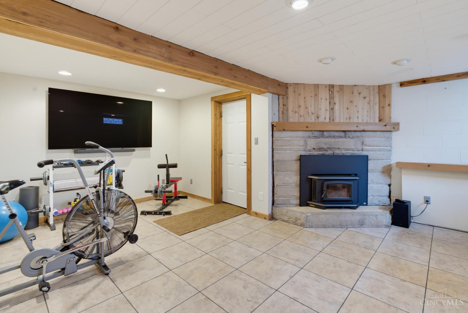 699 Eversole Road Property Photo 40