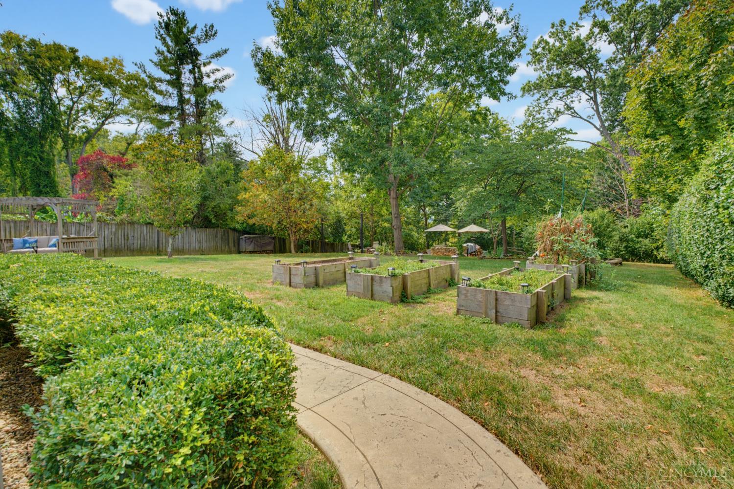 699 Eversole Road Property Photo 64