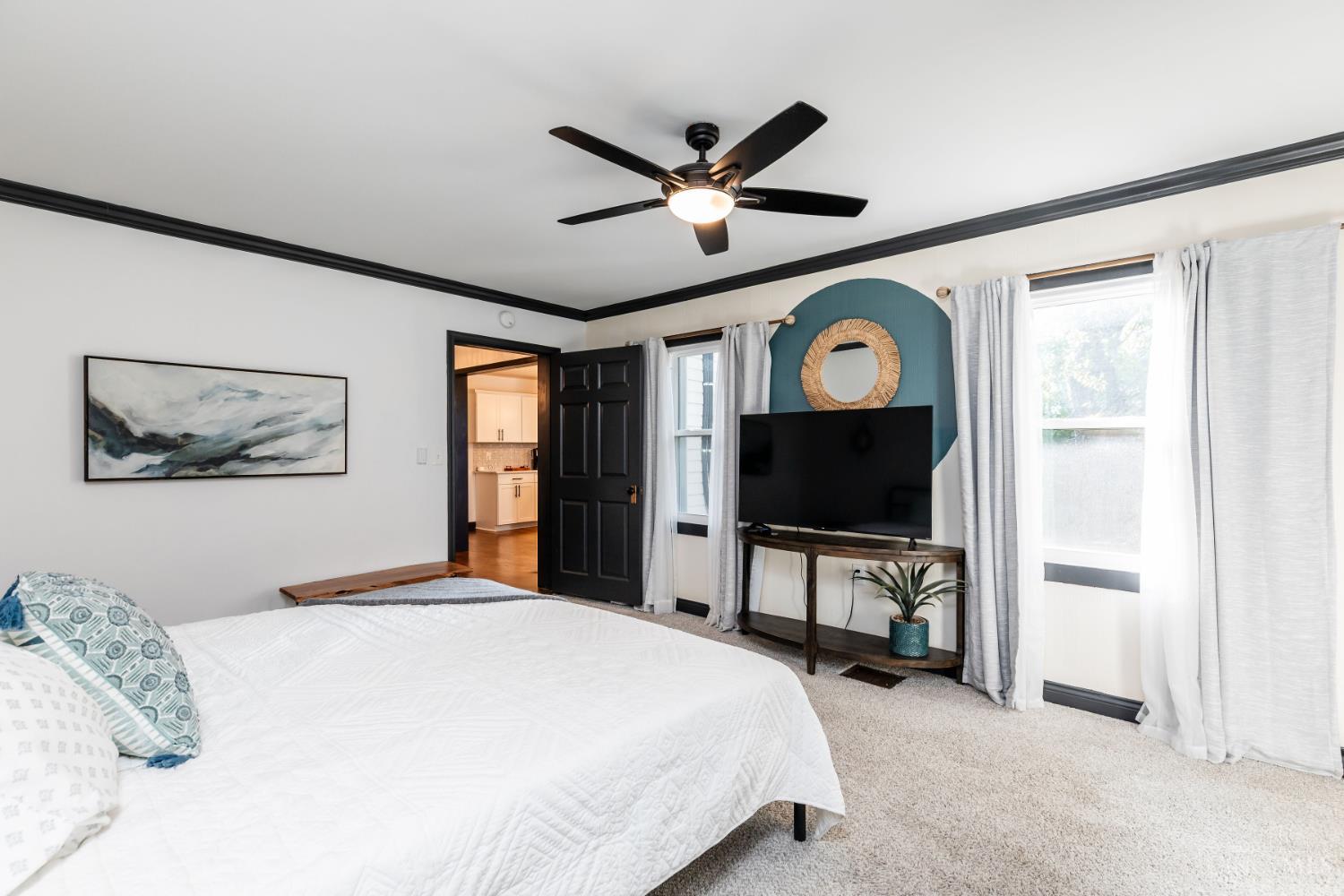 4559 Smith Road Property Photo 16