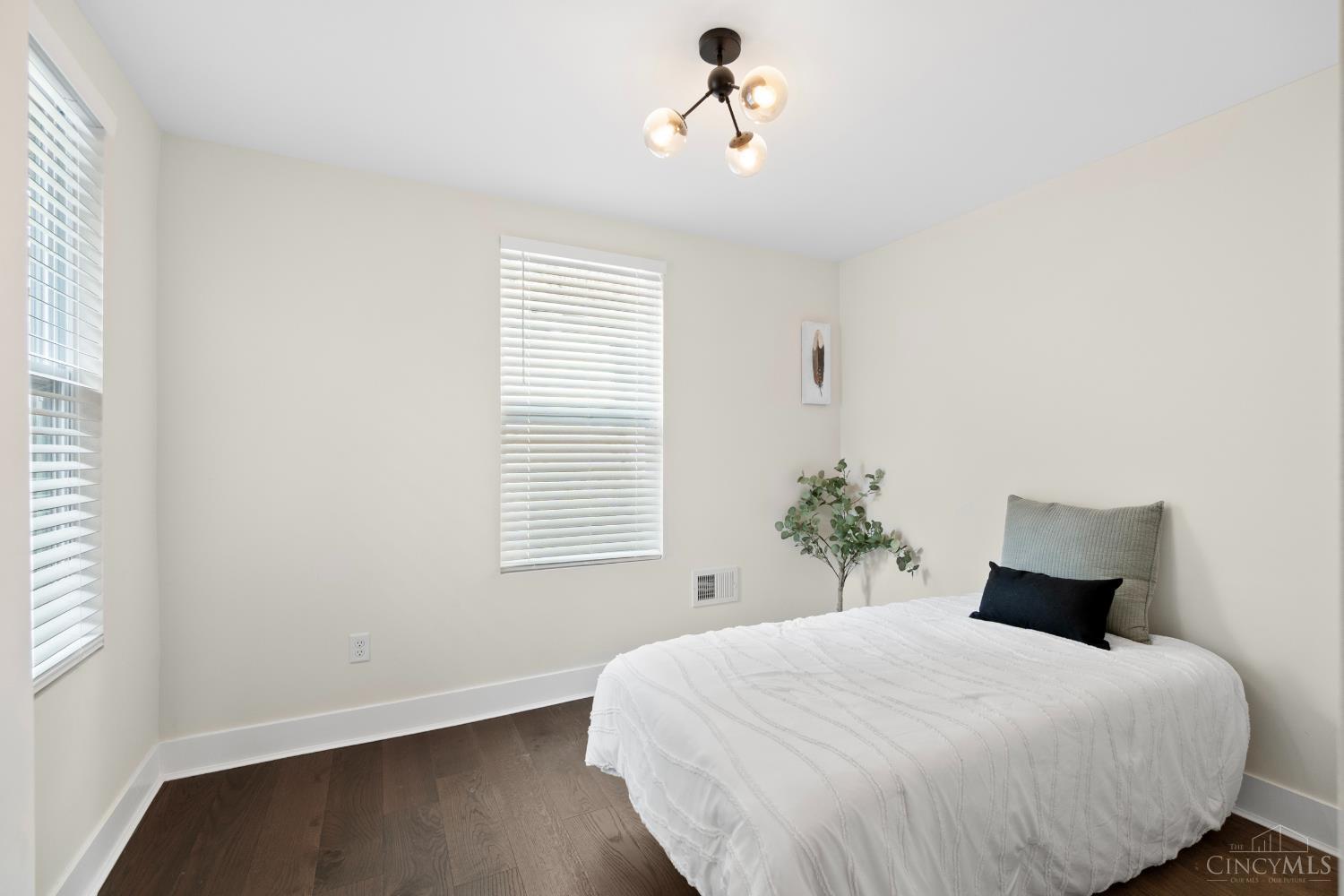 4610 Winona Terrace Property Photo 22